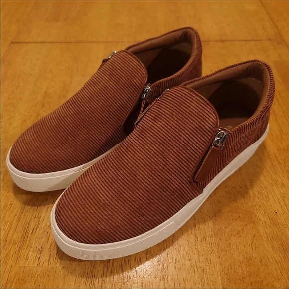 Volatile Deckers Corduroy Shoes Womens Size 7 Tan Brown Flats NEW - Picture 3 of 9